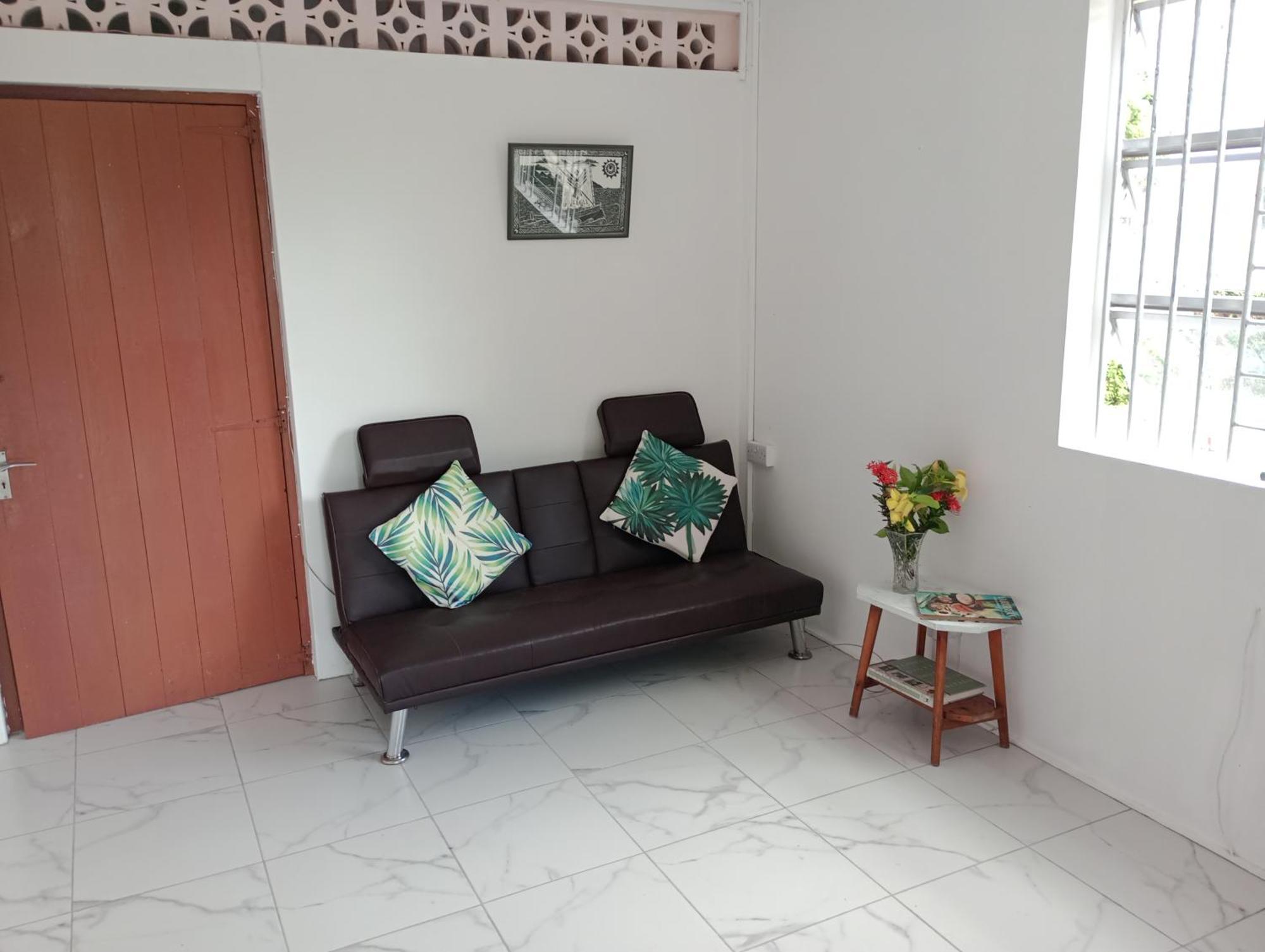 Garifuna Retreat Apartment Кингстаун Экстерьер фото